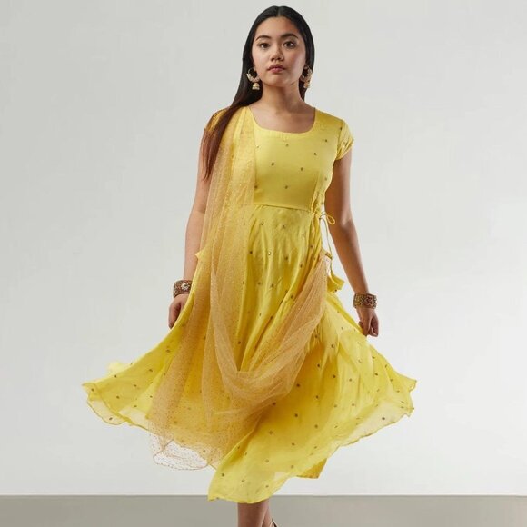 Yellow Banarasi Georgette Dress with Net Dupatta | Muvvas Boutique - Picture 1 of 5